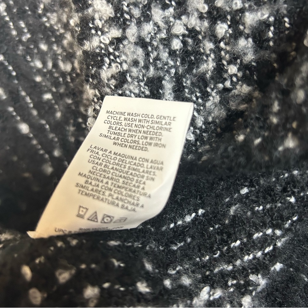 Woolrich black and gray sweater shawl cape wrap one size - Picture 9 of 9